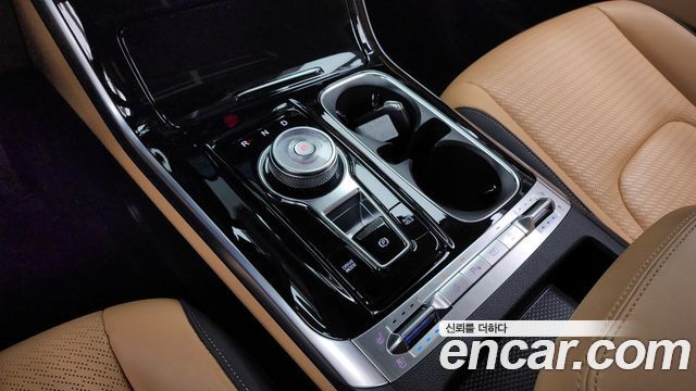 Kia Carnival 2023 thumb 10