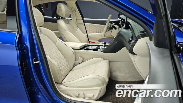 Genesis G70 2020 thumb 10