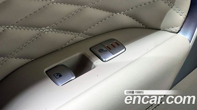 Genesis G70 2020 thumb 11