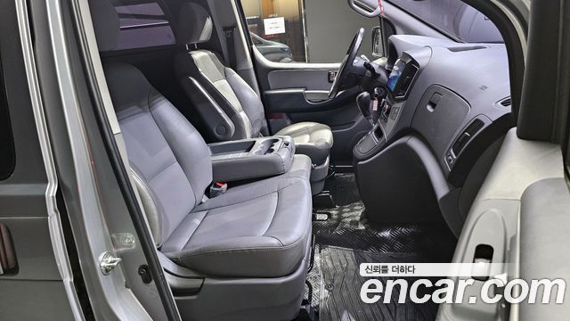 Hyundai Starex 2019 thumb 11