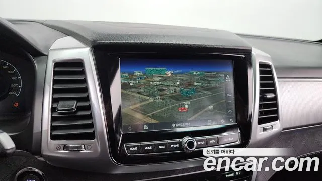 SsangYong Rexton 2021 thumb 11