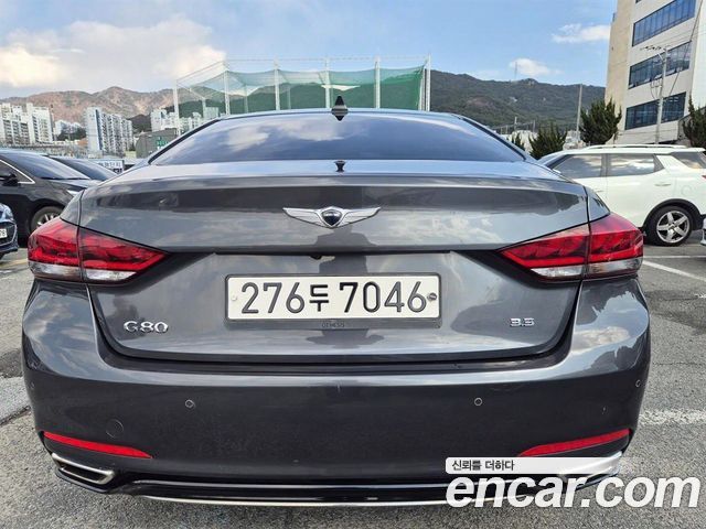 Genesis G80 2018 thumb 6