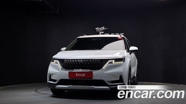 Kia Carnival 2023 thumb 4