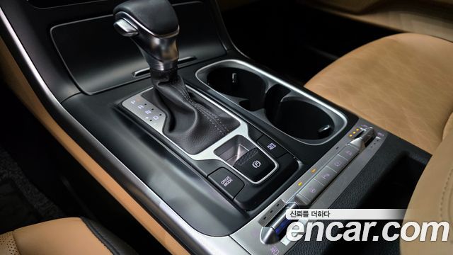 Kia Carnival 2023 thumb 10