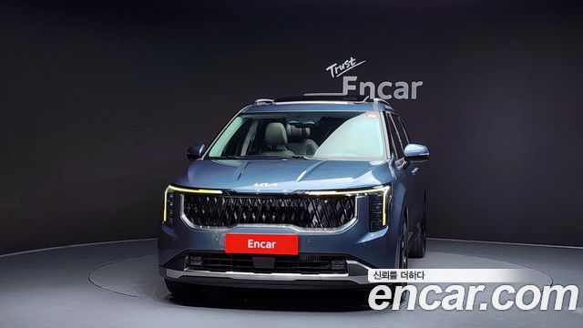 Kia Carnival 2024 thumb 4