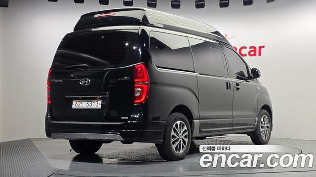 Hyundai Starex 2019 thumb 2