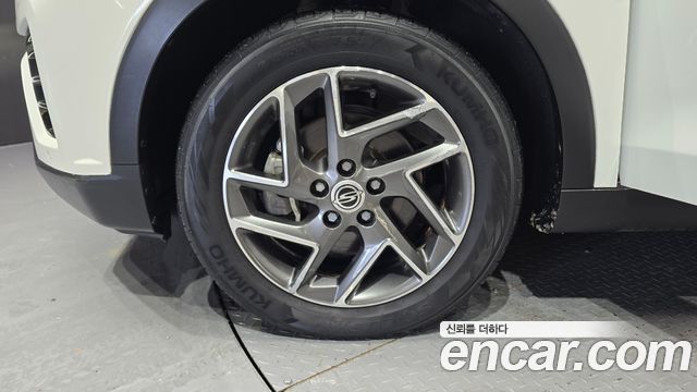 SsangYong Tivoli 2022 thumb 6