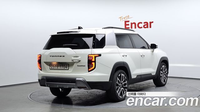SsangYong Torres 2022 thumb 3