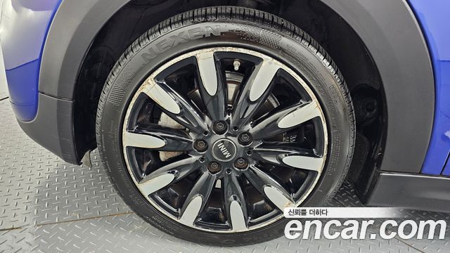 Mini Cooper Convertible 2019 thumb 6