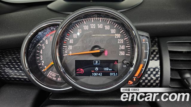 Mini Cooper Convertible 2019 thumb 8