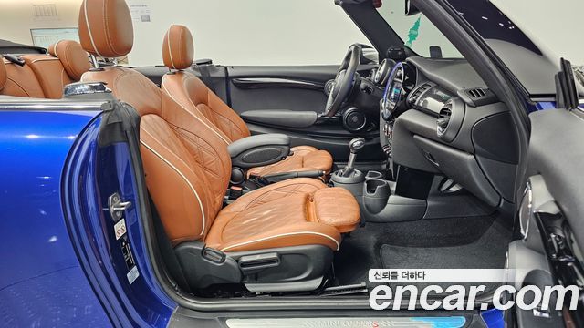 Mini Cooper Convertible 2019 thumb 10