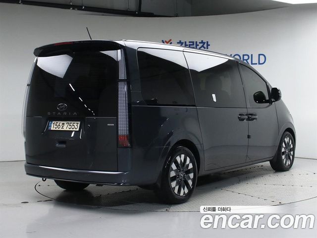 Hyundai Staria 2022 thumb 3