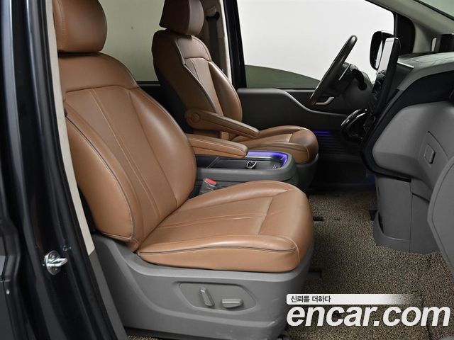 Hyundai Staria 2022 thumb 11