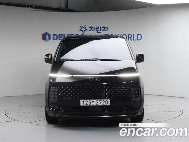 Hyundai Staria 2021 thumb 3