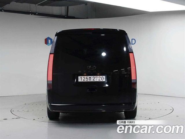 Hyundai Staria 2021 thumb 4