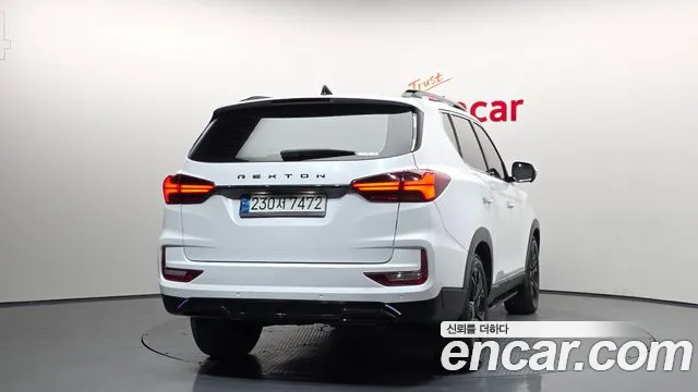 SsangYong Rexton 2022 thumb 5