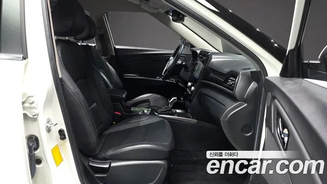 SsangYong Tivoli 2022 thumb 10