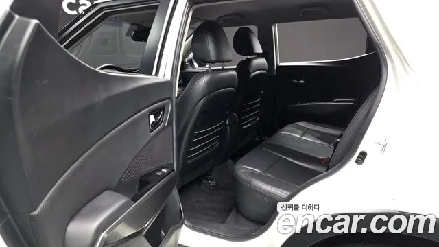SsangYong Tivoli 2022 thumb 11
