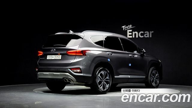 Hyundai Santa Fe 2019 thumb 3