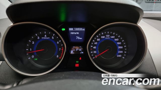 Hyundai Avante 2012 thumb 8
