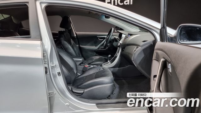 Hyundai Avante 2012 thumb 10
