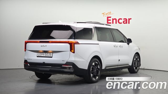 Kia Carnival 2024 thumb 3