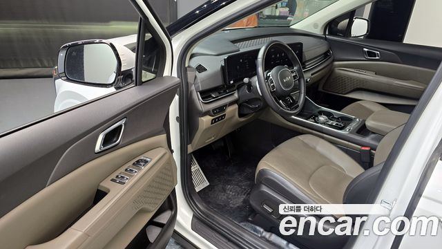 Kia Carnival 2024 thumb 11
