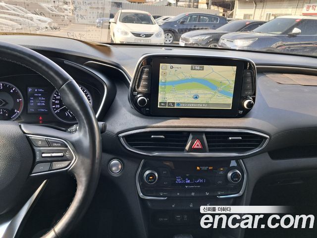 Hyundai Santa Fe 2019 thumb 9