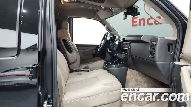 Chevrolet Express 2024 thumb 6