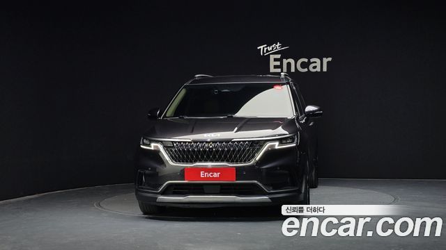 Kia Carnival 2023 thumb 4