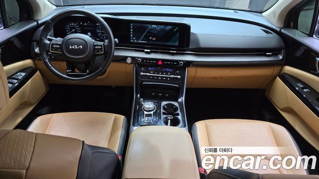 Kia Carnival 2023 thumb 8