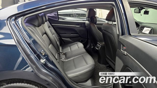 Hyundai Avante 2019 thumb 10
