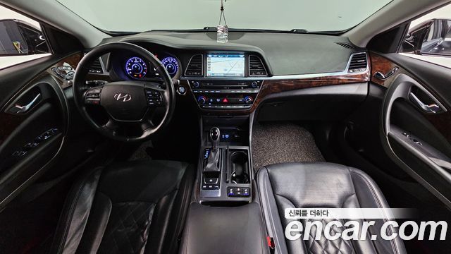 Hyundai Aslan 2015 thumb 8