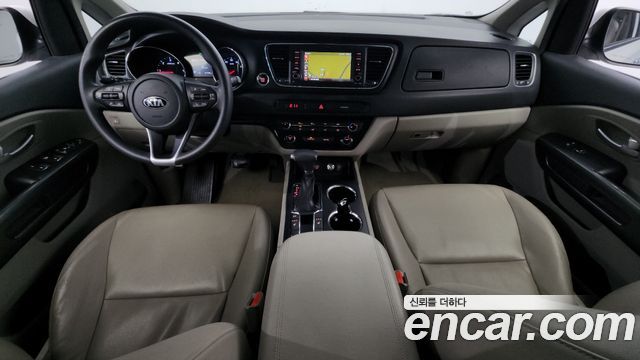 Kia Carnival 2018 thumb 8