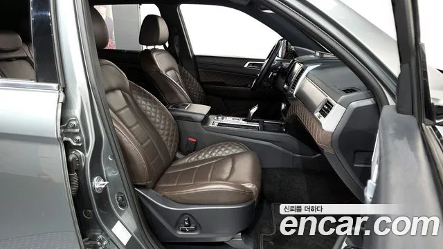 SsangYong Rexton 2022 thumb 12