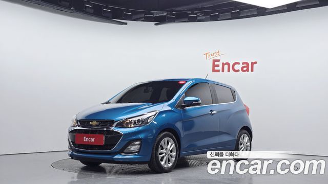 Chevrolet Spark 2018 thumb 2