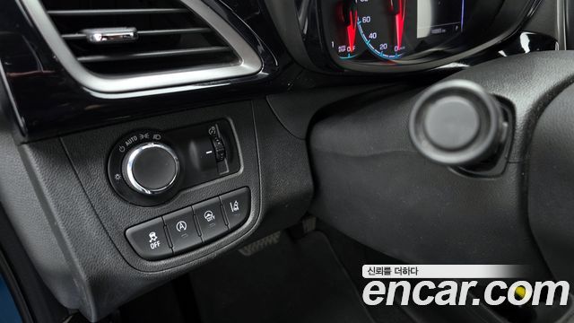 Chevrolet Spark 2018 thumb 12