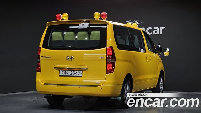 Hyundai Starex 2014 thumb 3
