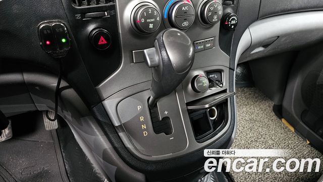Hyundai Starex 2014 thumb 10