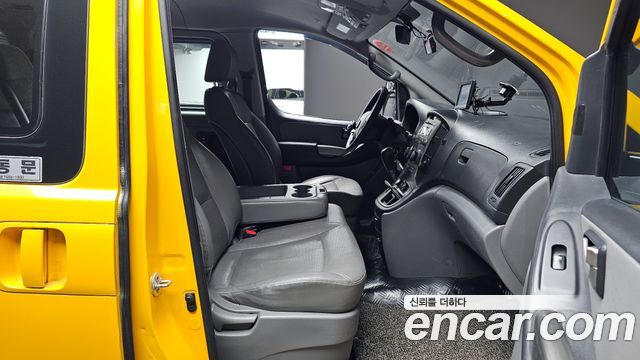 Hyundai Starex 2014 thumb 11