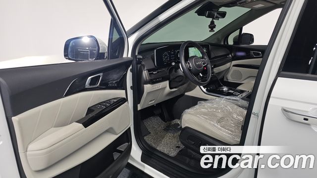 Kia Carnival 2023 thumb 10