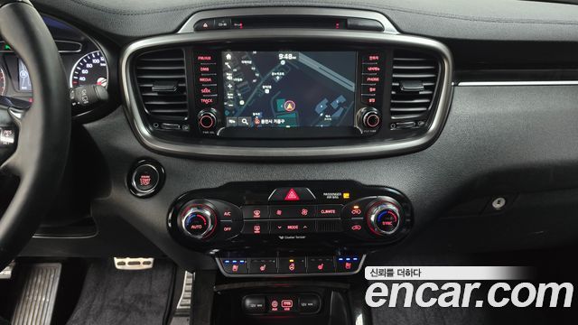Kia Sorento 2017 thumb 12