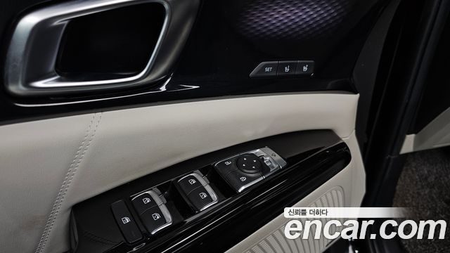Kia Carnival 2022 thumb 12