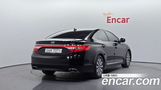 Hyundai Grandeur 2015 thumb 2