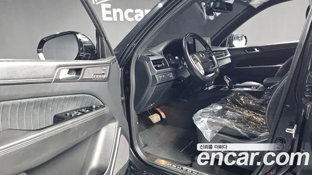 SsangYong Rexton 2024 thumb 10