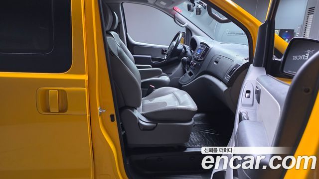 Hyundai Starex 2019 thumb 12