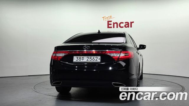 Hyundai Grandeur 2014 thumb 5