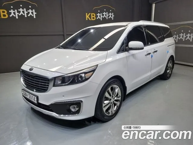 Kia Carnival 2015 thumb 11
