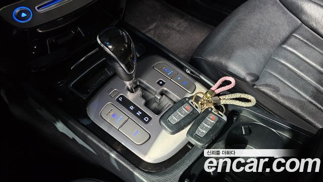 Hyundai Genesis 2011 thumb 10