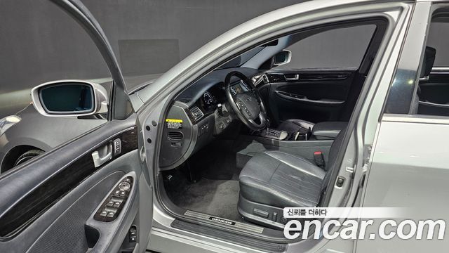 Hyundai Genesis 2011 thumb 11